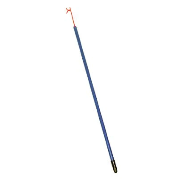 11-01-09 Крюк на длинной ручке (для открывания форточек, створок окна и иных предметов)