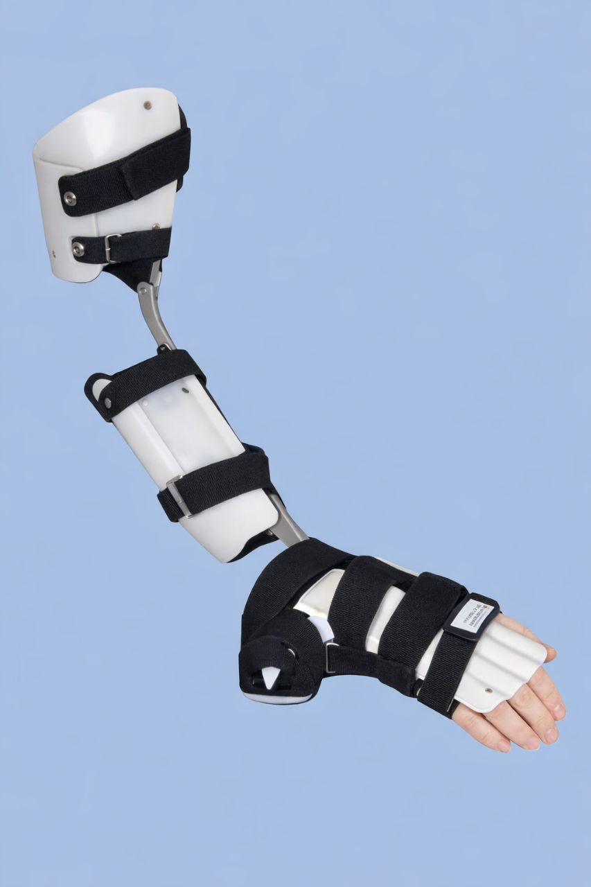 08-09-31 Аппарат на кисть, лучезапястный и локтевой суставы