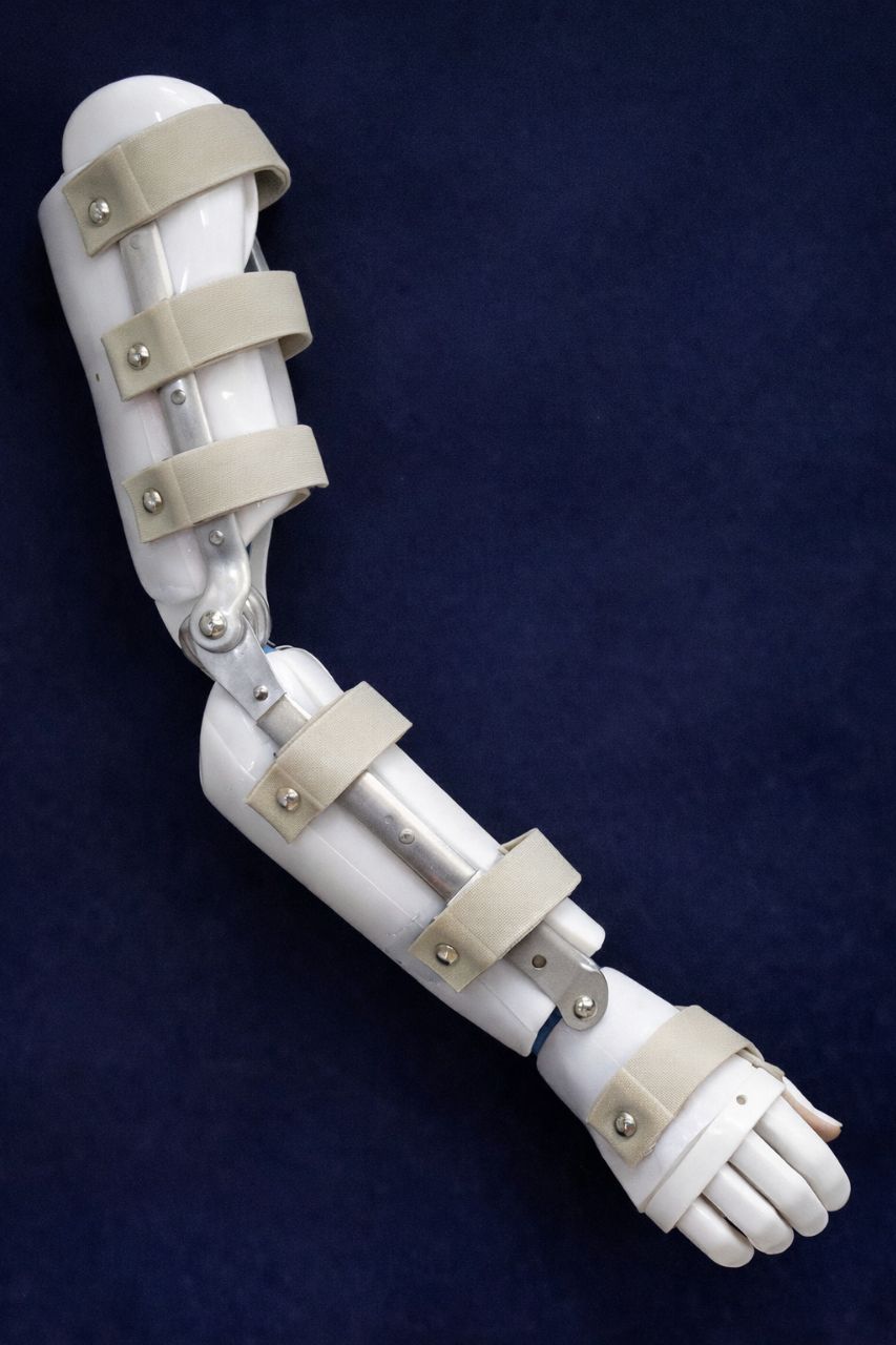 08-09-34 Аппарат на лучезапястный, локтевой и плечевой суставы